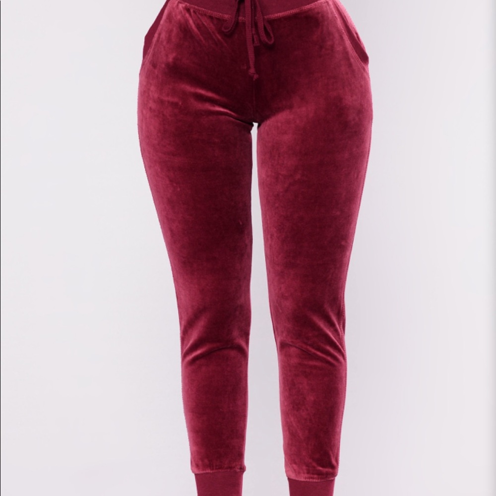 Burgundy jogger pants - velour